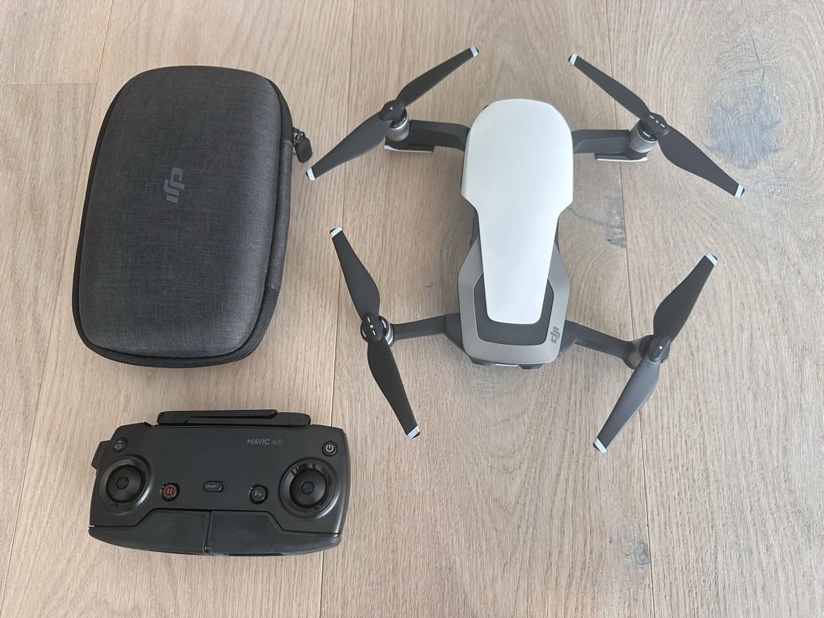 DJI Modellismo RC: DJI Mavic Air Fly More Bundle Arctic White – Difettoso da Vitznau venduto da sza_rn99 1