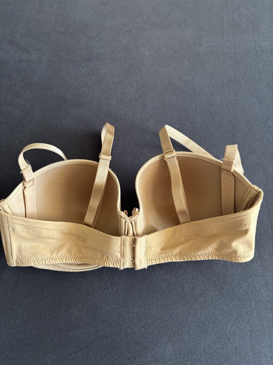 Chantelle Altra biancheria intima: Chantelle BH, Grösse 80B, Beige, Neu – Nuovo (secondo la descrizione) da Salenstein venduto da Silly...0 2