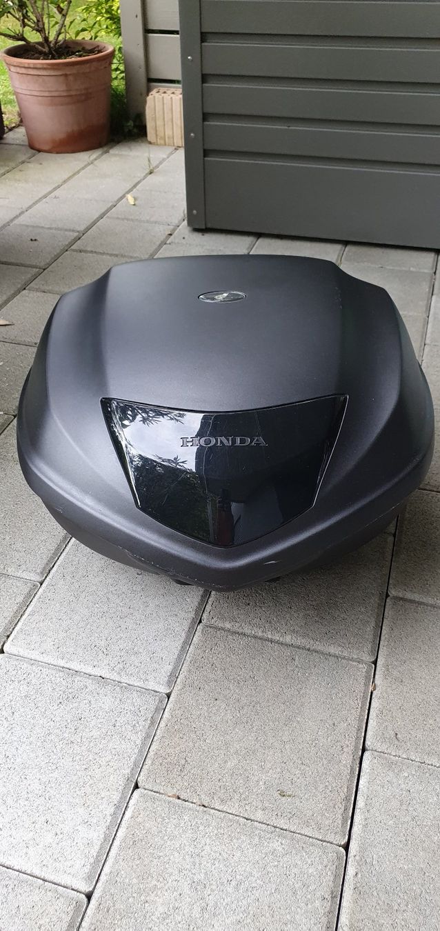 Honda Scooters: Honda sh 125 Mode - Jahrgang 2023 - 7200 km – Gebraucht aus Volketswil von tbs.tobler 7