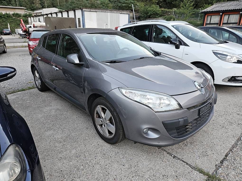Automobili: RENAULT MEGANE OCCASIONE  – Usato da Biasca venduto da autolowcost 3