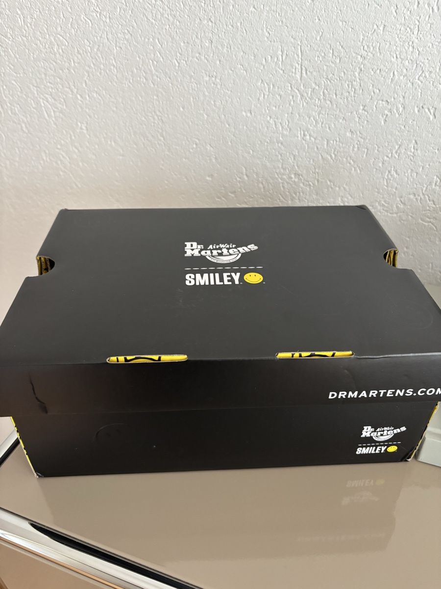 Dr. Martens Scarpe da uomo: Dr.Martens x Smiley Boots Grösse 36 – Nuovo e nell'imballaggio originale da Boniswil venduto da Biancaneve91 7