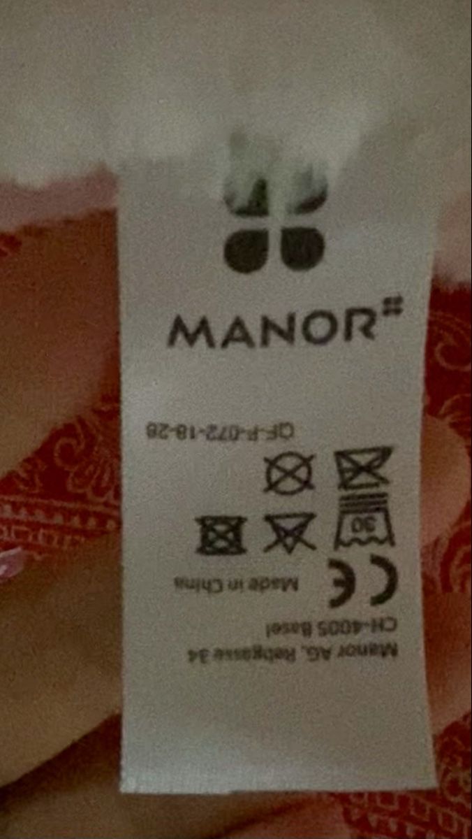 Manor Spielzeuge: XXL Plüschtier-Eisbär – Neu (gemäss Beschreibung) aus Muttenz von ala_7c7n 3