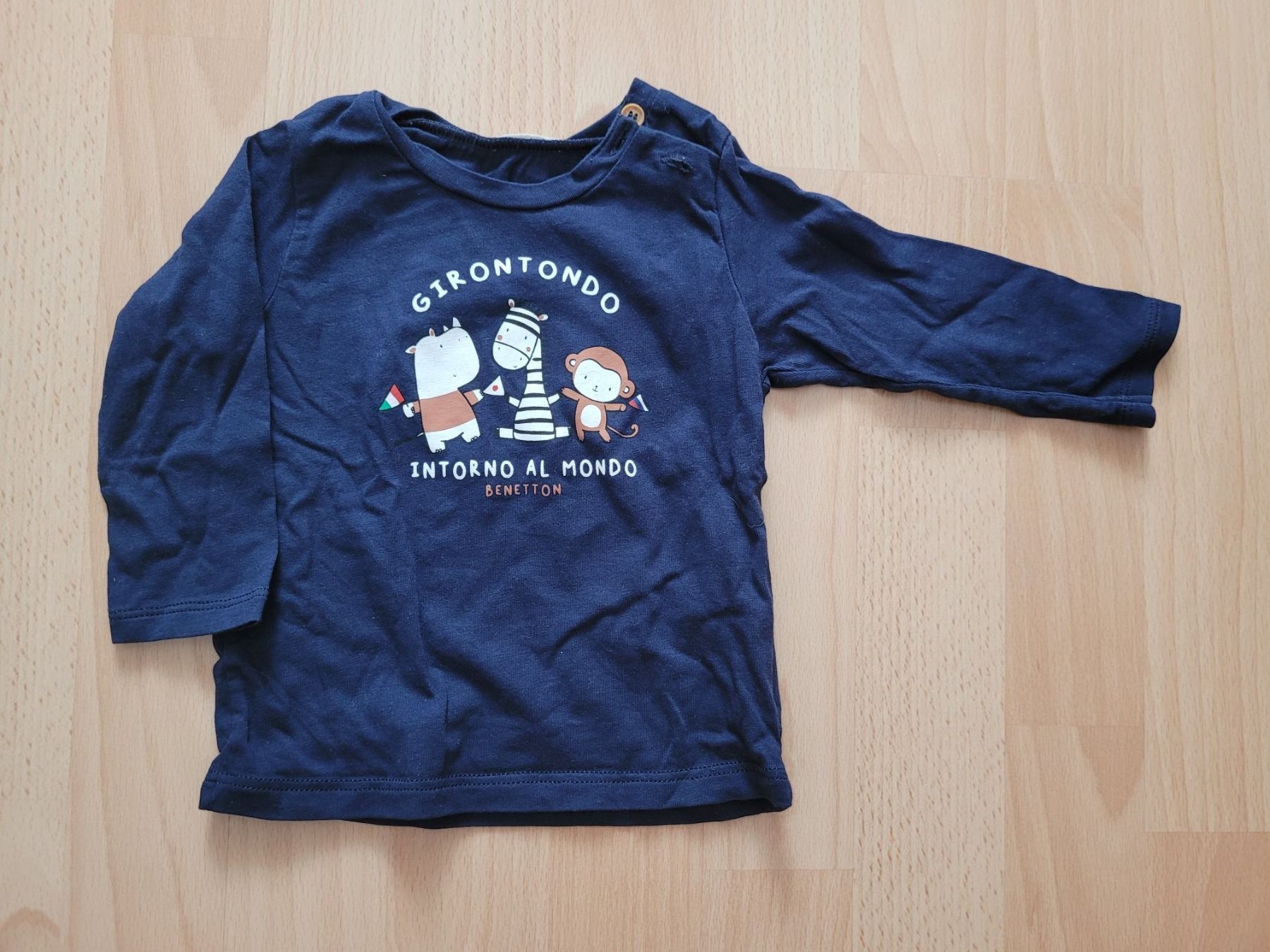 Benetton Pullover & Sweatshirts: Pullover Benetton gr. 68 – Gebraucht aus Inwil von Flower2325
