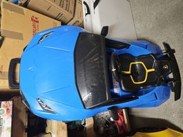 Cooles, blaues Lamborghini Kinderauto - für kleine Raser!