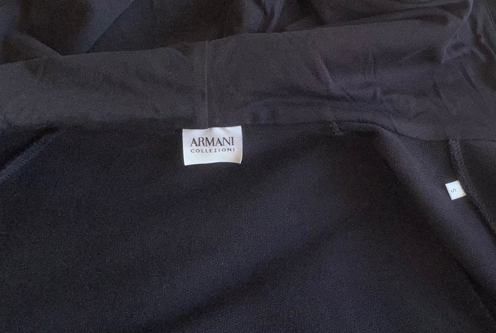 Armani Giacche: Kapuzenjacke, Hoodie, Armani – Usato da Zürich venduto da -Panoptikum- 6