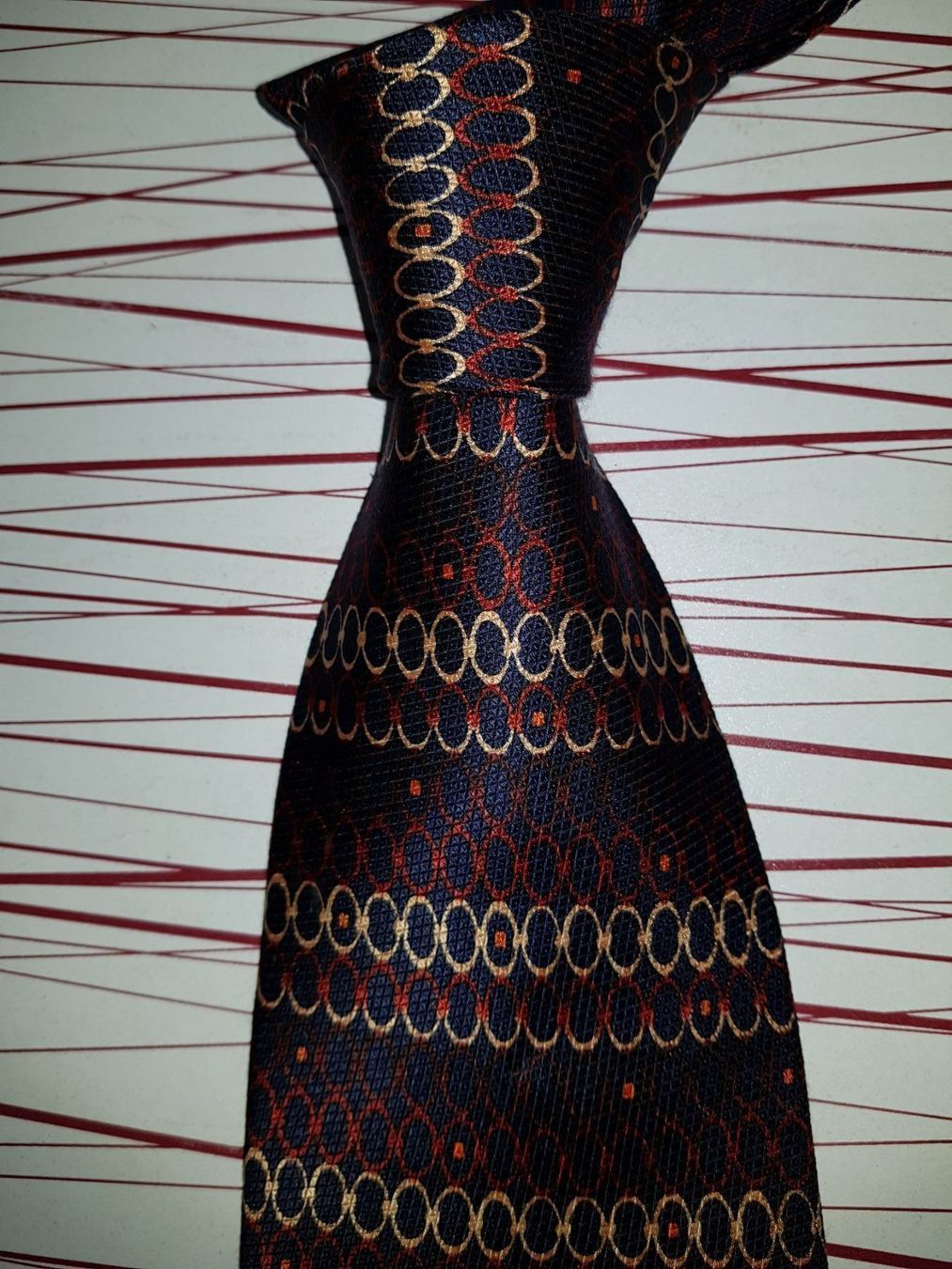 Cravatte: Cravate en soie/Seiden Krawatte  GUY LAROCHE – Usato da Cossonay-ville venduto da Super-Price-Quality 9