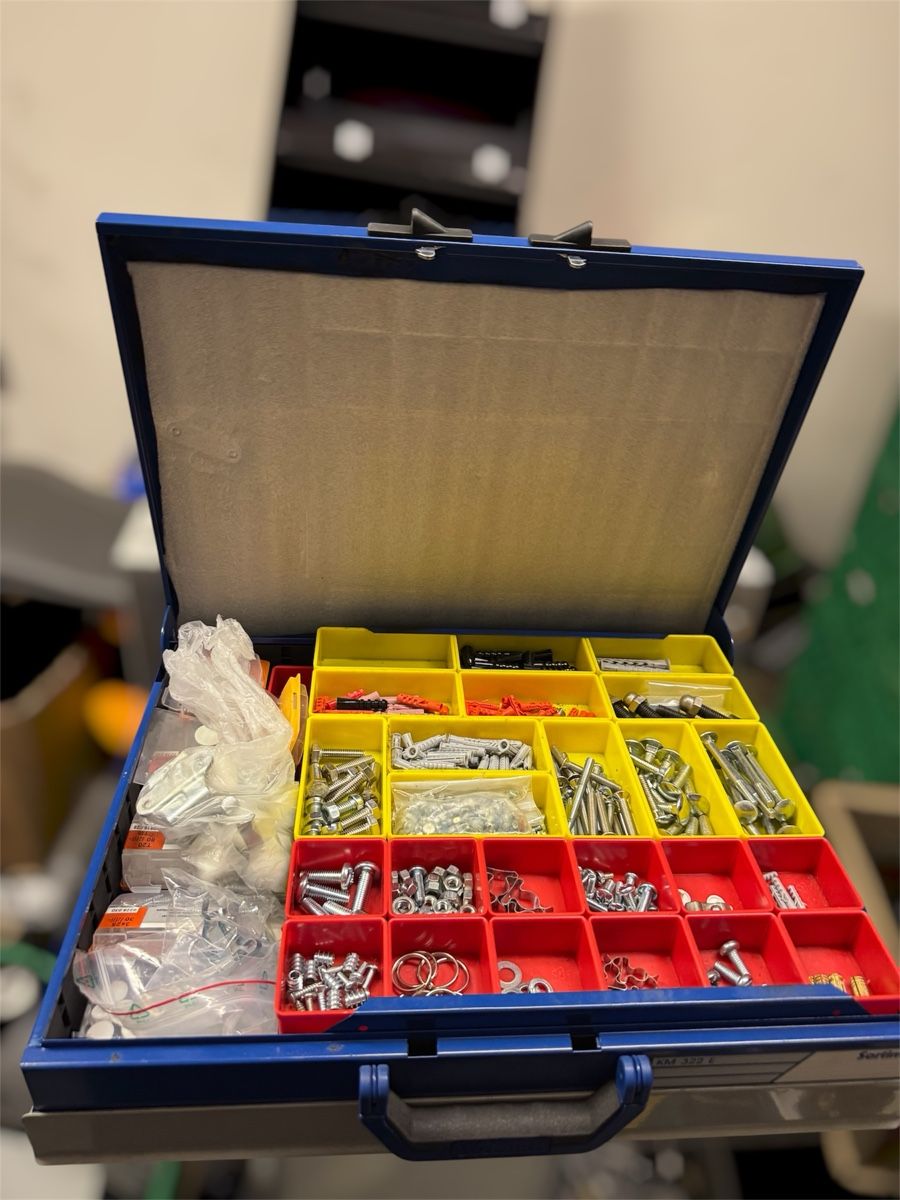 Systemes d'archivage: Sortimo Schubladenbox mit Schrauben und Elektromaterial – D'occasion à Kloten par dri_p76r 6