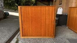 Rolladenschrank Holz Vintage mit zwei Tablaren gebraucht