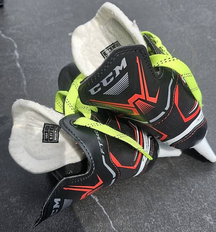Pattini da ghiaccio: CCM JetSpeed FT340 Kinder-Eishockeyschlittschuhe Gr. 27  – Usato da Wabern venduto da alohri 2