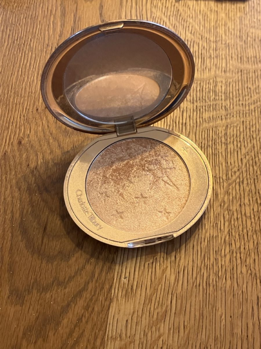 Charlotte Tilbury Make-up: Charlotte Tilbury Highlighter – Usato da Rüdlingen venduto da Schnoegli2007 1