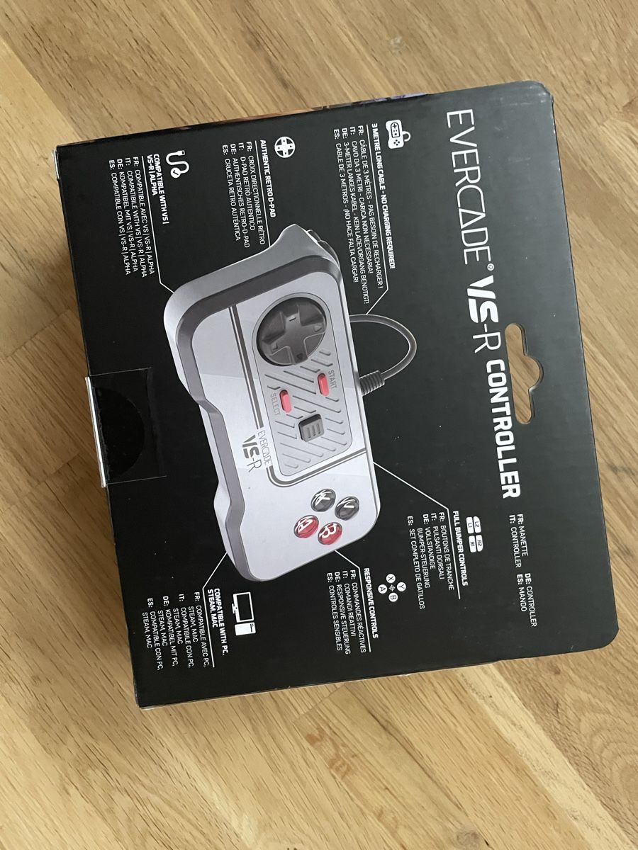 Controller: Evercade VS-R Controller  – Nuovo e nell'imballaggio originale da Belp venduto da beardman 1
