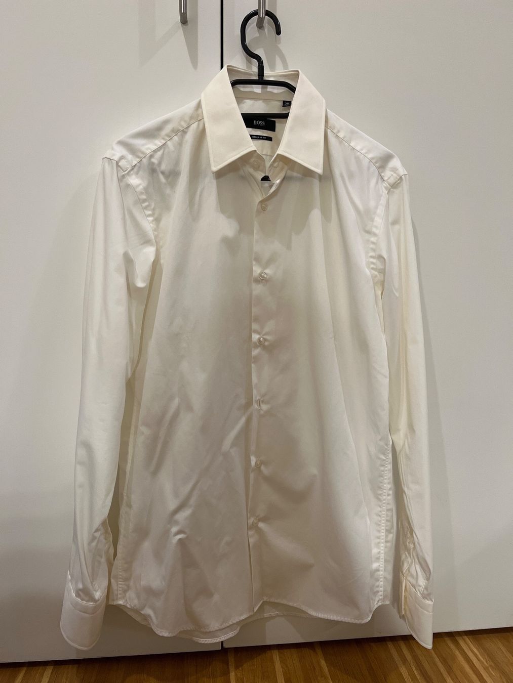 Hugo Boss Hemden: Hugo Boss Herren Hemd M – Gebraucht aus Menzingen von Dali2504