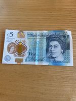 5 Pfund Banknote England Churchill 2016 guter Zustand