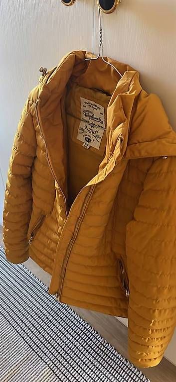 Giacche: Doudoune, taille S , comme neuve – Usato da Rue venduto da AnaNad