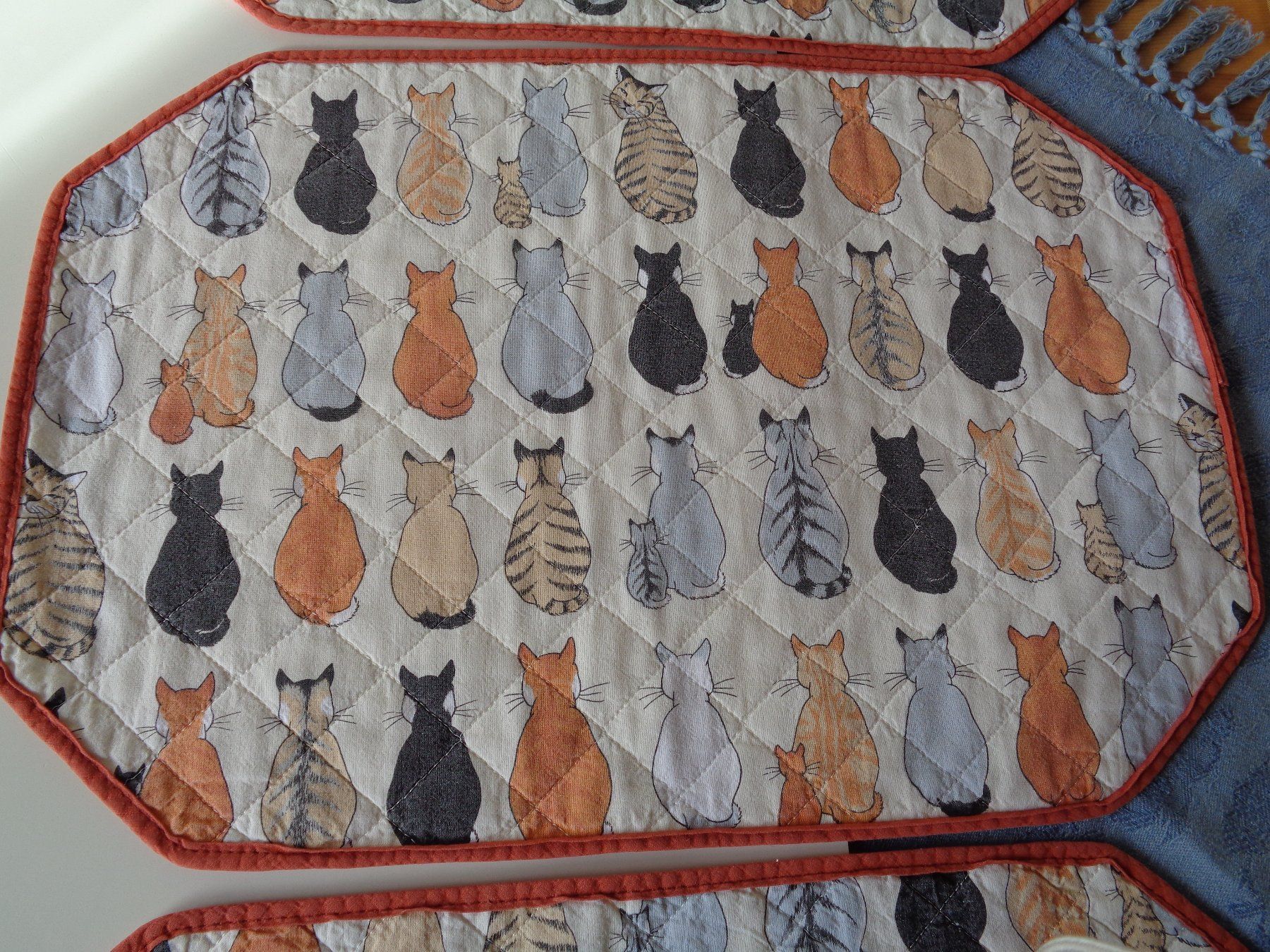 Altra biancheria da tavola: 6 Tischsets Katzen, Baumwolle, 32 x 46 cm – Usato da Wiesendangen venduto da Gullfoss 3