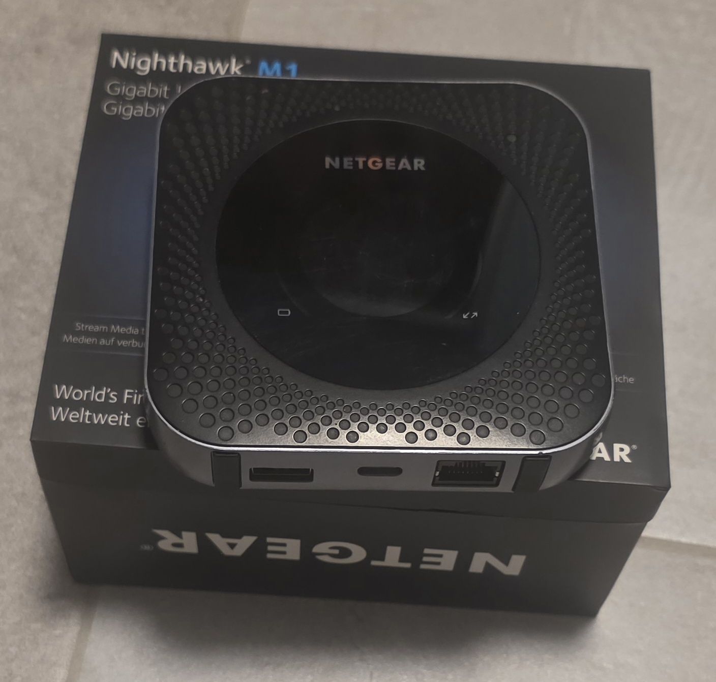 Netgear Modems & Routeurs: Netgear M1 Router – D'occasion à Oberwil (Dägerlen) par Lugi17