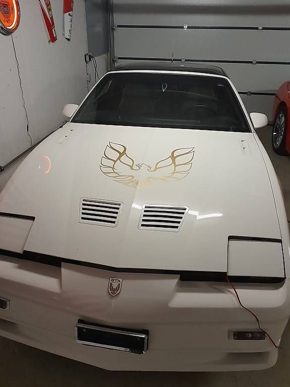 Autos: Pontiac – D'occasion à Dagmersellen par Jfell84 1