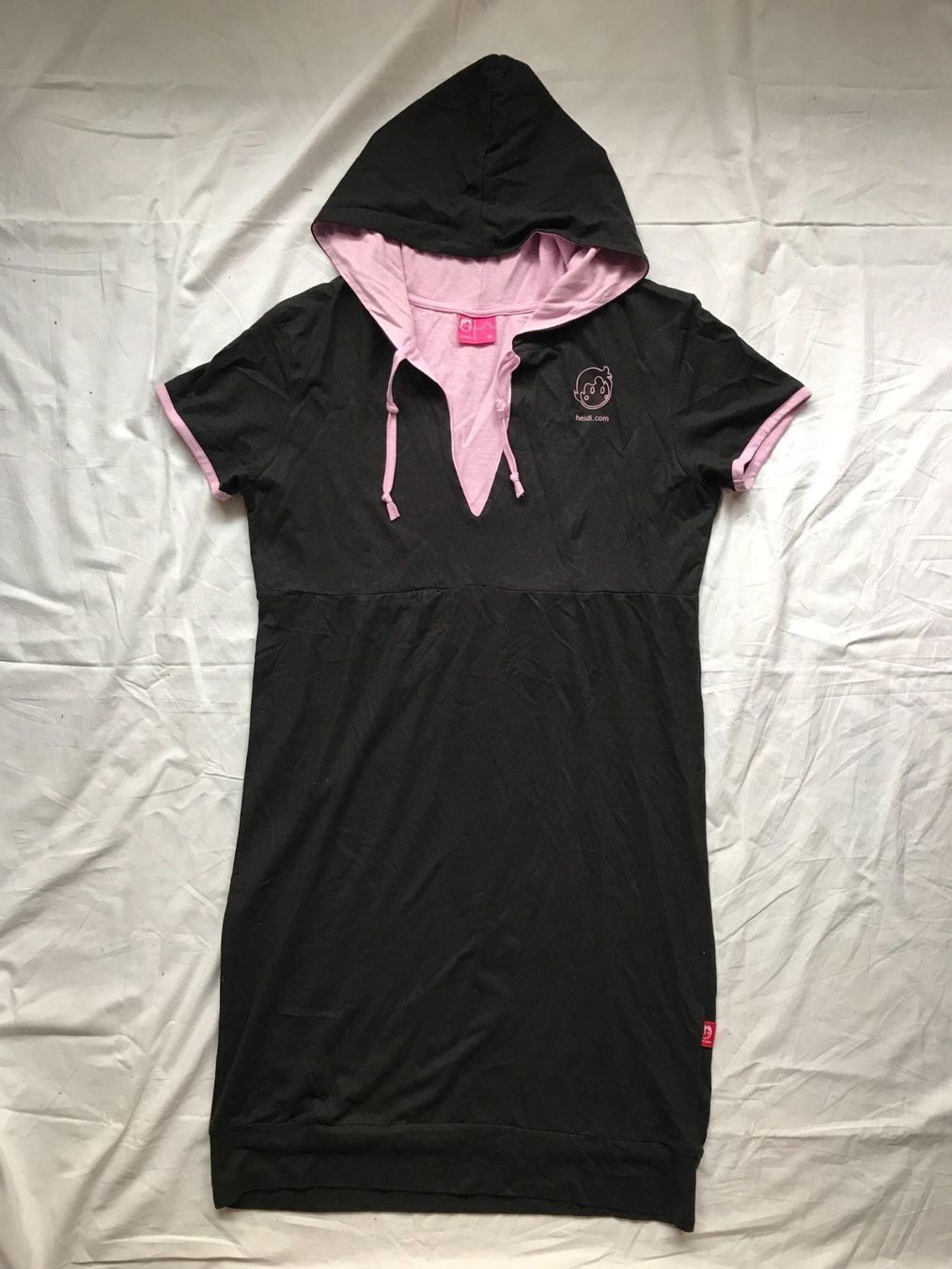 Robes: Robe Heidi.com - NEUVE – Neuf (Voir description) à Genève par skicar