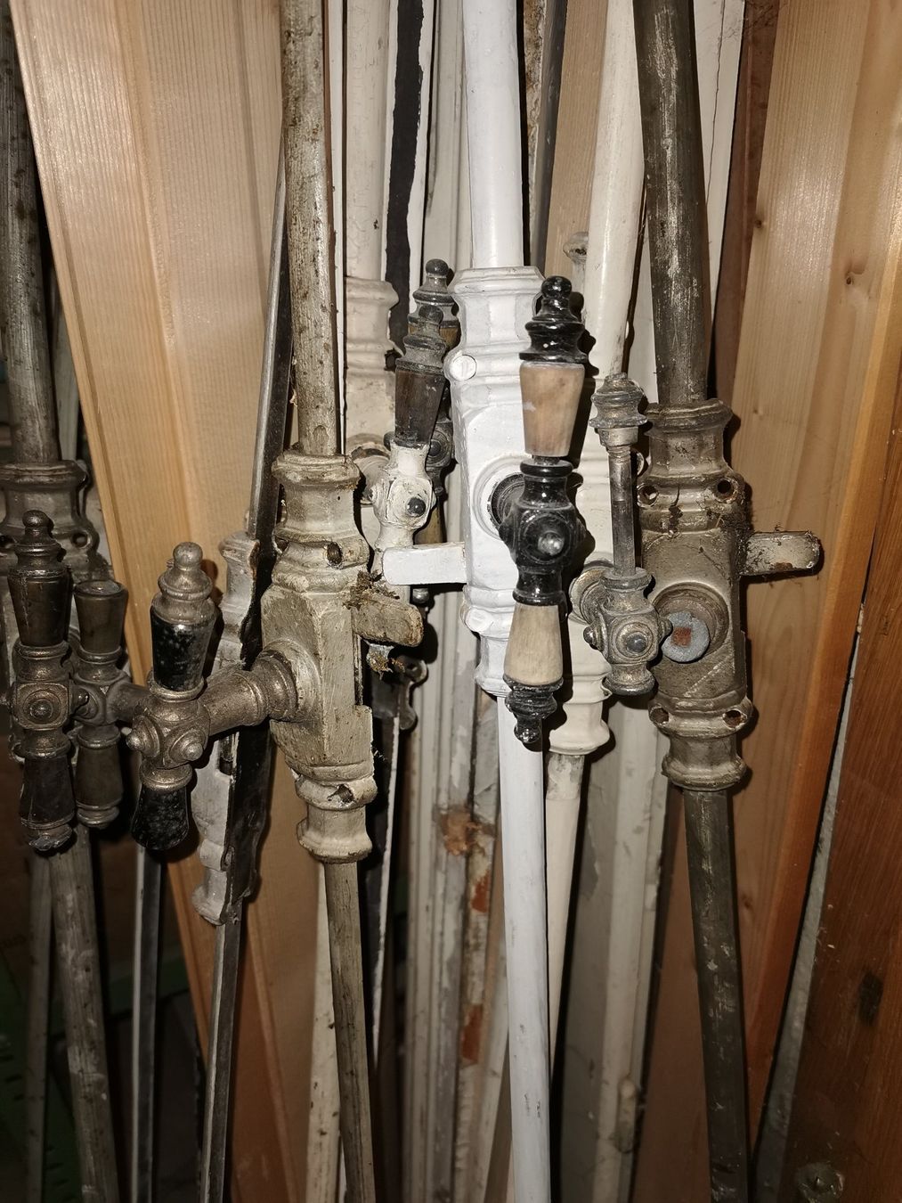 Ferramenta: Antike Fensterbeschläge – Usato da Ricken SG venduto da ACcobraGT