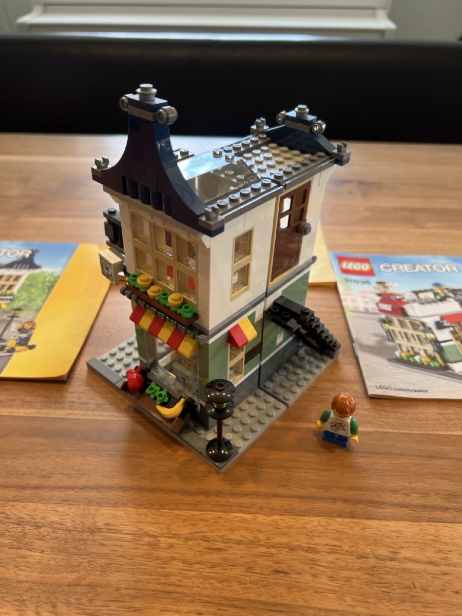 Lego Kit di costruzioni: LEGO Creator Expert Modular Building Set – Usato da Zürich venduto da JuneBaby12 1