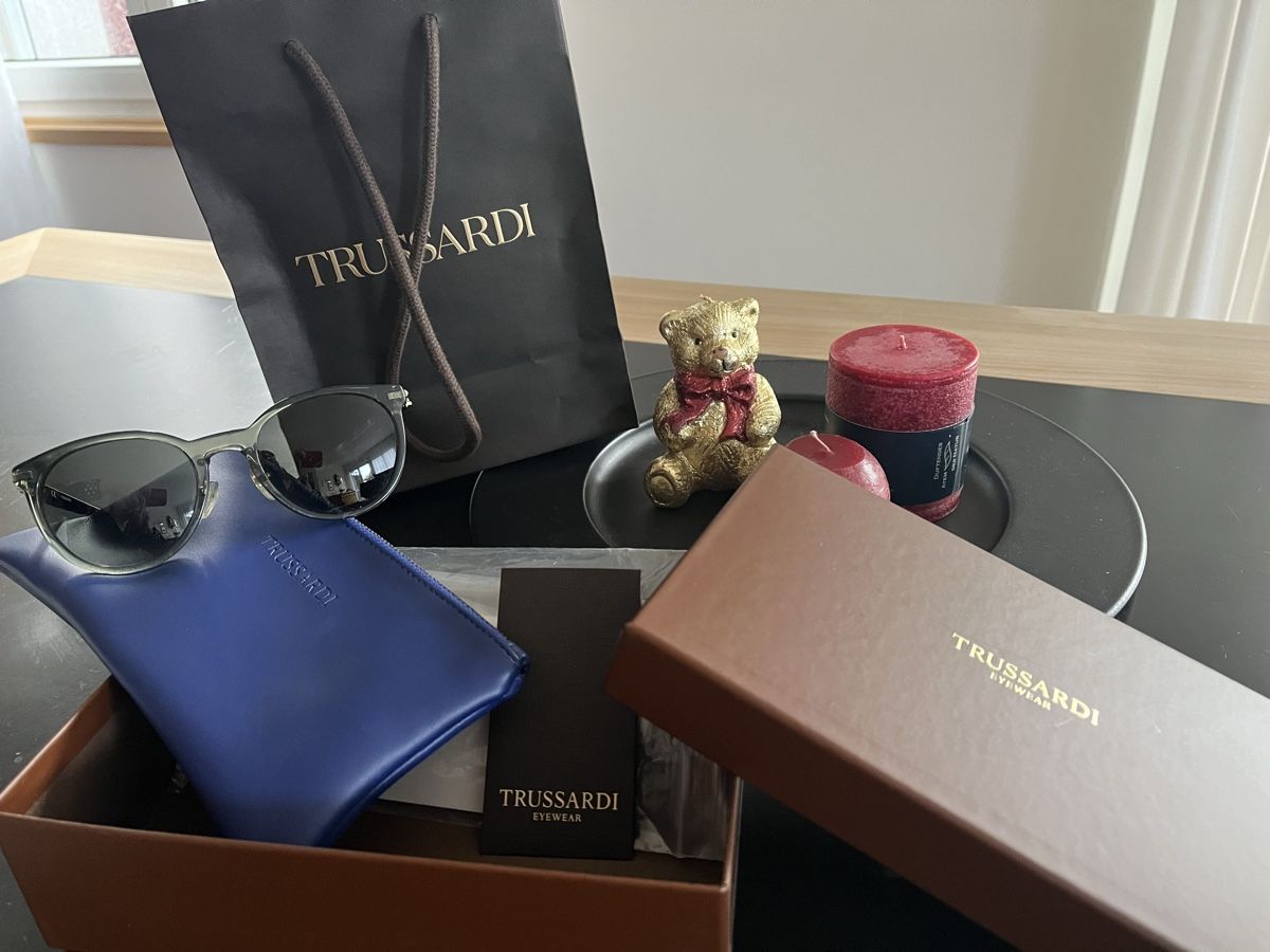 Occhiali & Lenti: Trussardi - trendy Sonnenbrille – Usato da Seuzach venduto da 1Tazzinarossa 2