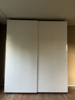 Ikea PAX Schrank schwarzer Korpus & weisse Schiebetüren