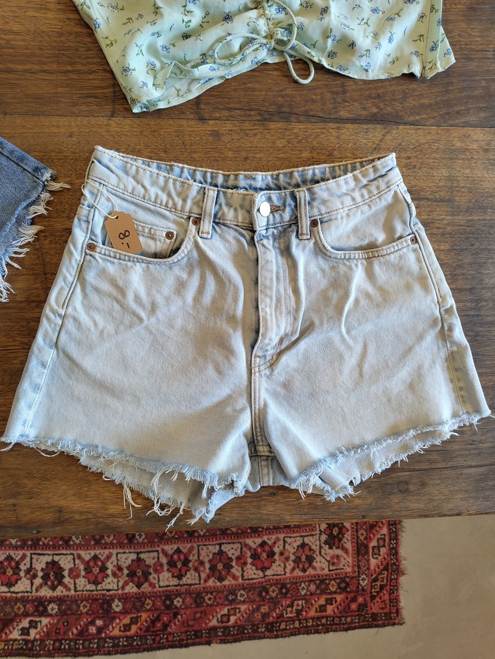 Weekday Jeans: Weekday jeans shorts hellblau M – Usato da Losone venduto da ell_nora89