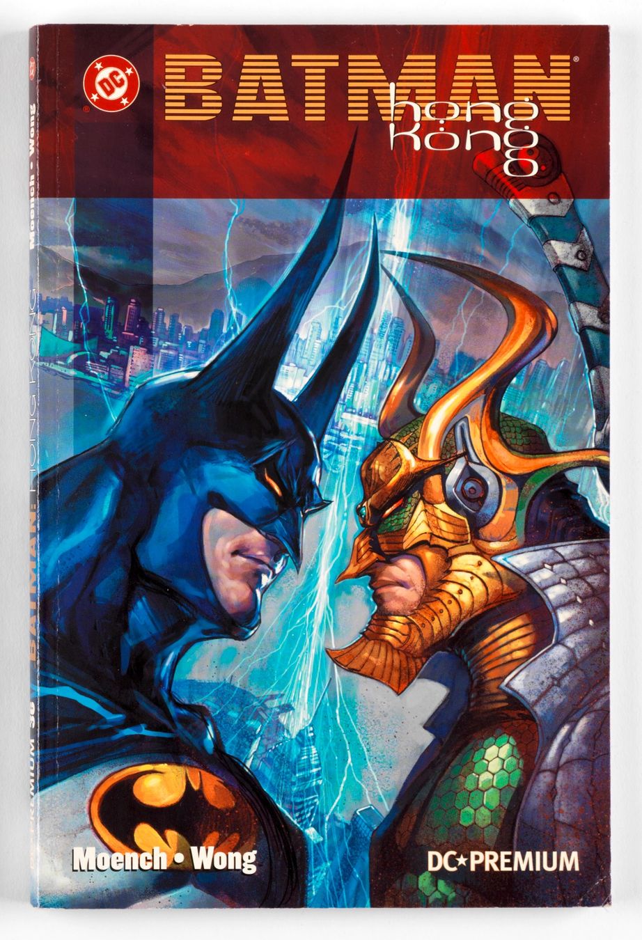 Fumetti: DC PREMIUM 36: BATMAN - HONG KONG – Usato da St. Gallen venduto da kobayashi-maru
