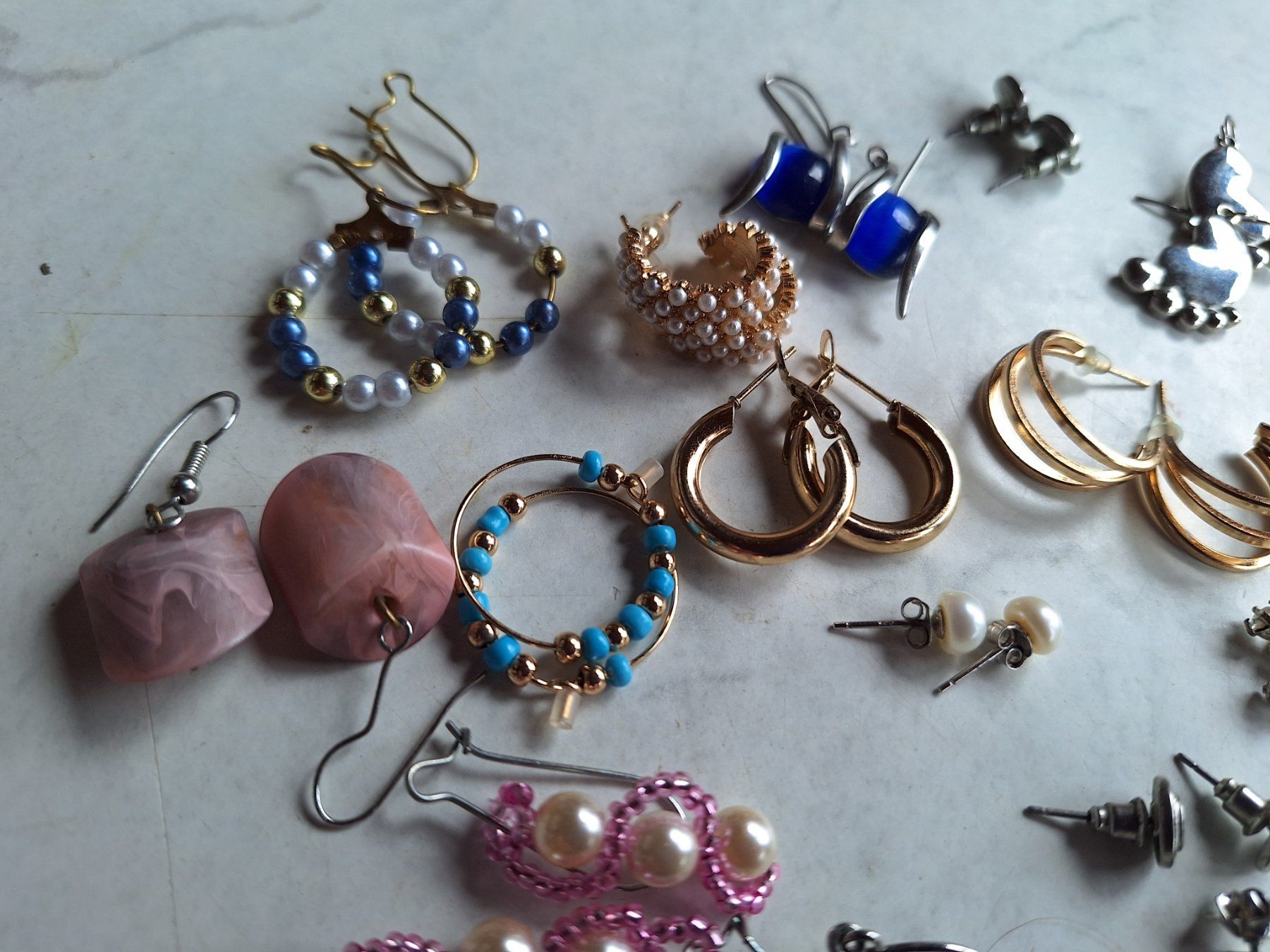 Altri gioielli: MODESCHMUCK 26 PAAR OHRSTECKER – Usato da Huttwil venduto da Kunterbuntli 1