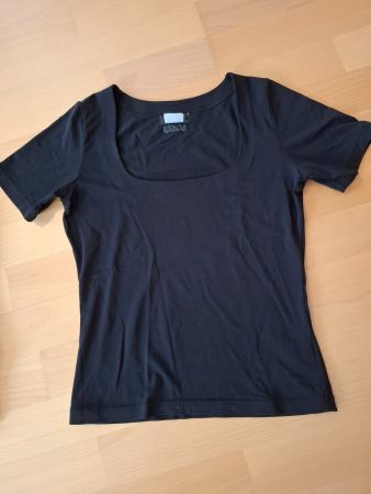 MOSCHINO Tshirt