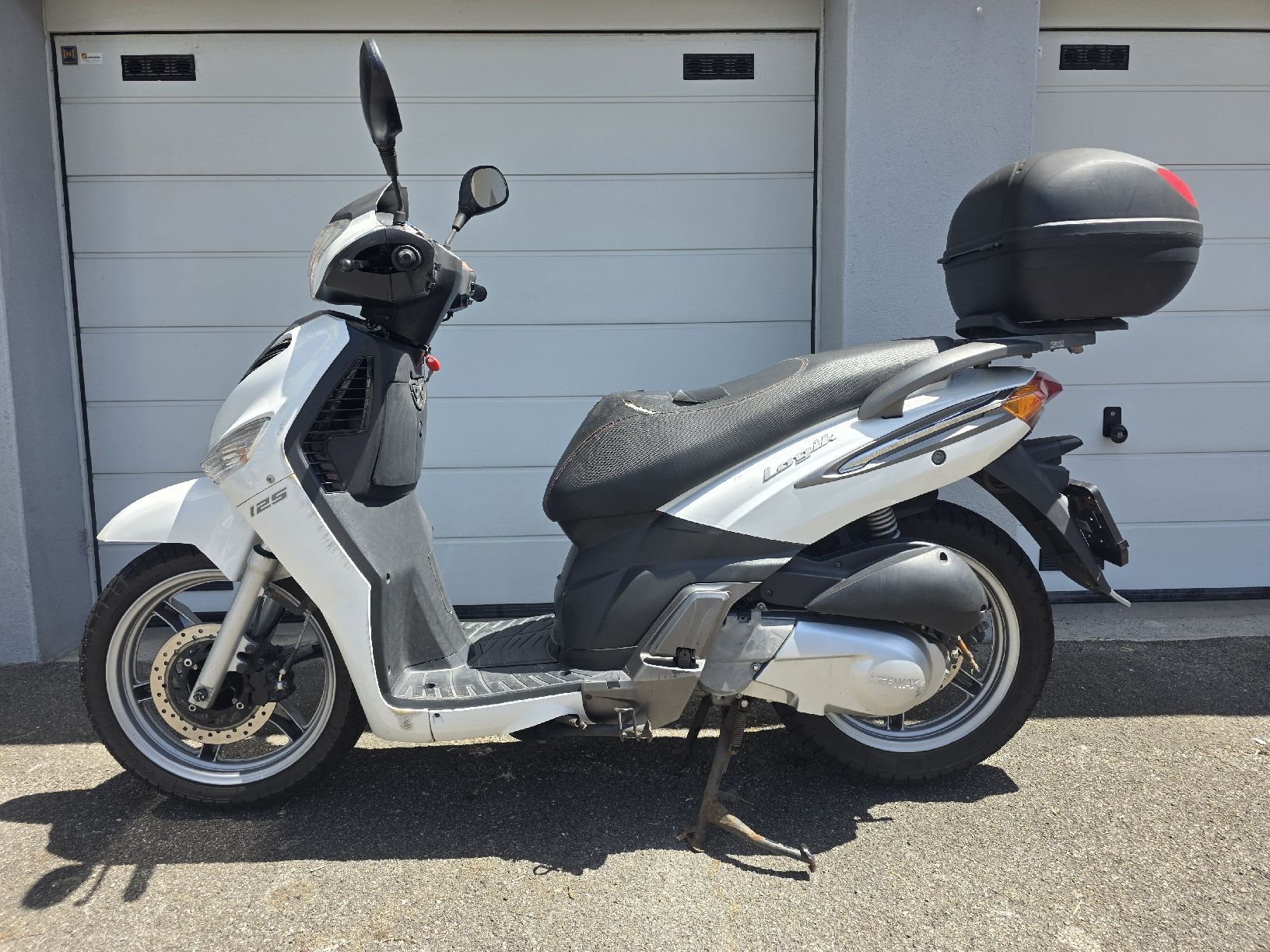 Tell Scooter: Roller 125 4-Takt Weiss mit Topcase  – Usato da Buchs ZH venduto da Perica04 4