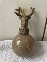 Weihnachtskugel mit Hirschkopf