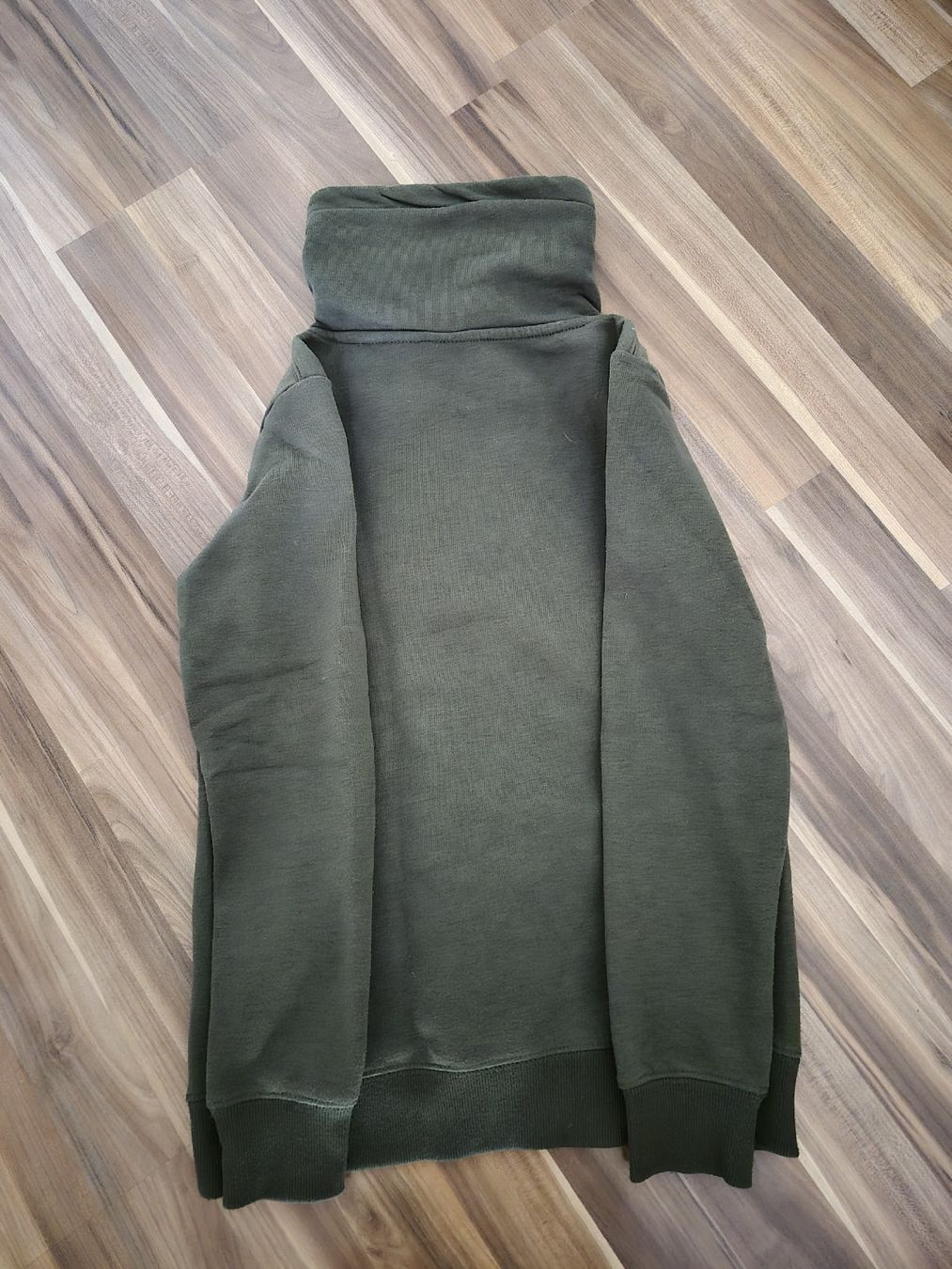 Maglioni & Felpe: Cooler Pullover von Chapter Young Gr.146-152 – Usato da Therwil venduto da Twista11 2