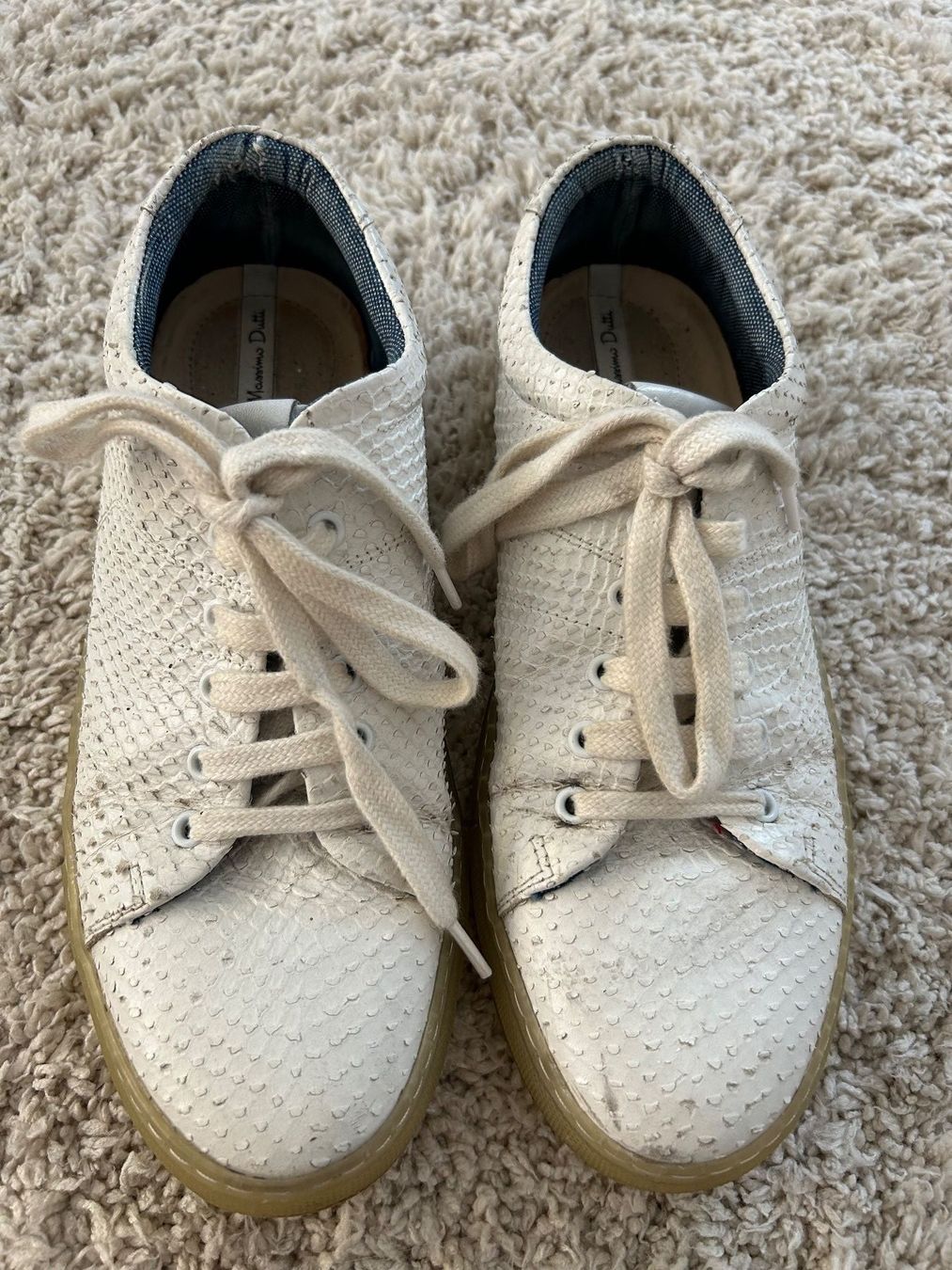 Massimo Dutti Damenschuhe: Massimo Dutti Sneakers Gr. 39 Weiss Leder – Gebraucht aus Horn von Resvi