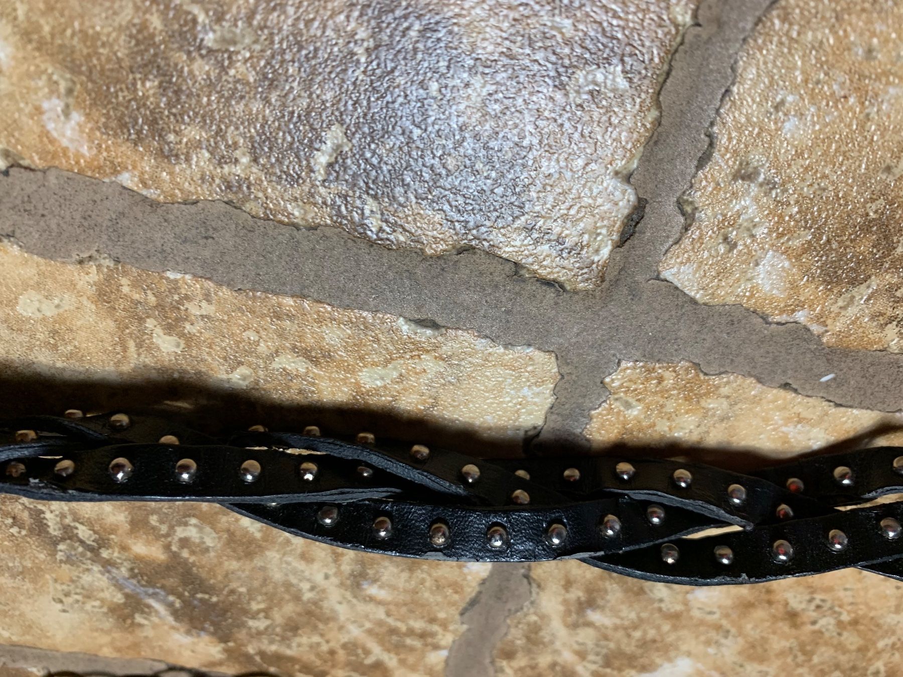 Ceintures: Cintura intrecciata nera con borchie e nappa,chic e elegante – Neuf (Voir description) à Gordevio par LanaZimm 6