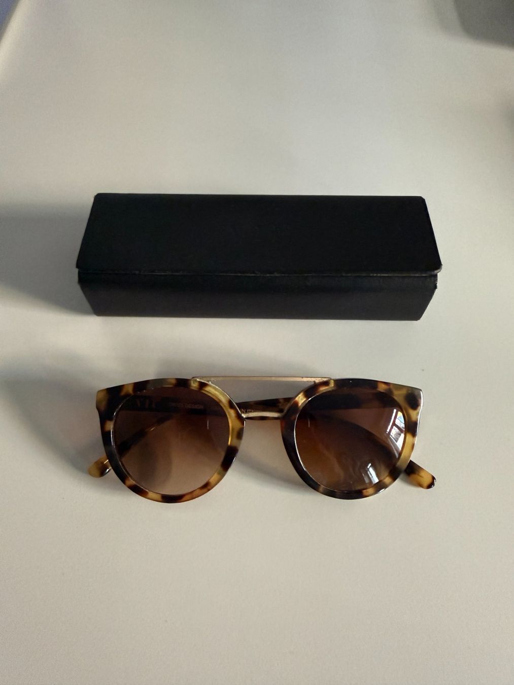 Viu Occhiali & Lenti: VIU - The Starlet Sonnenbrille getigert – Usato da Zürich venduto da Diazaio