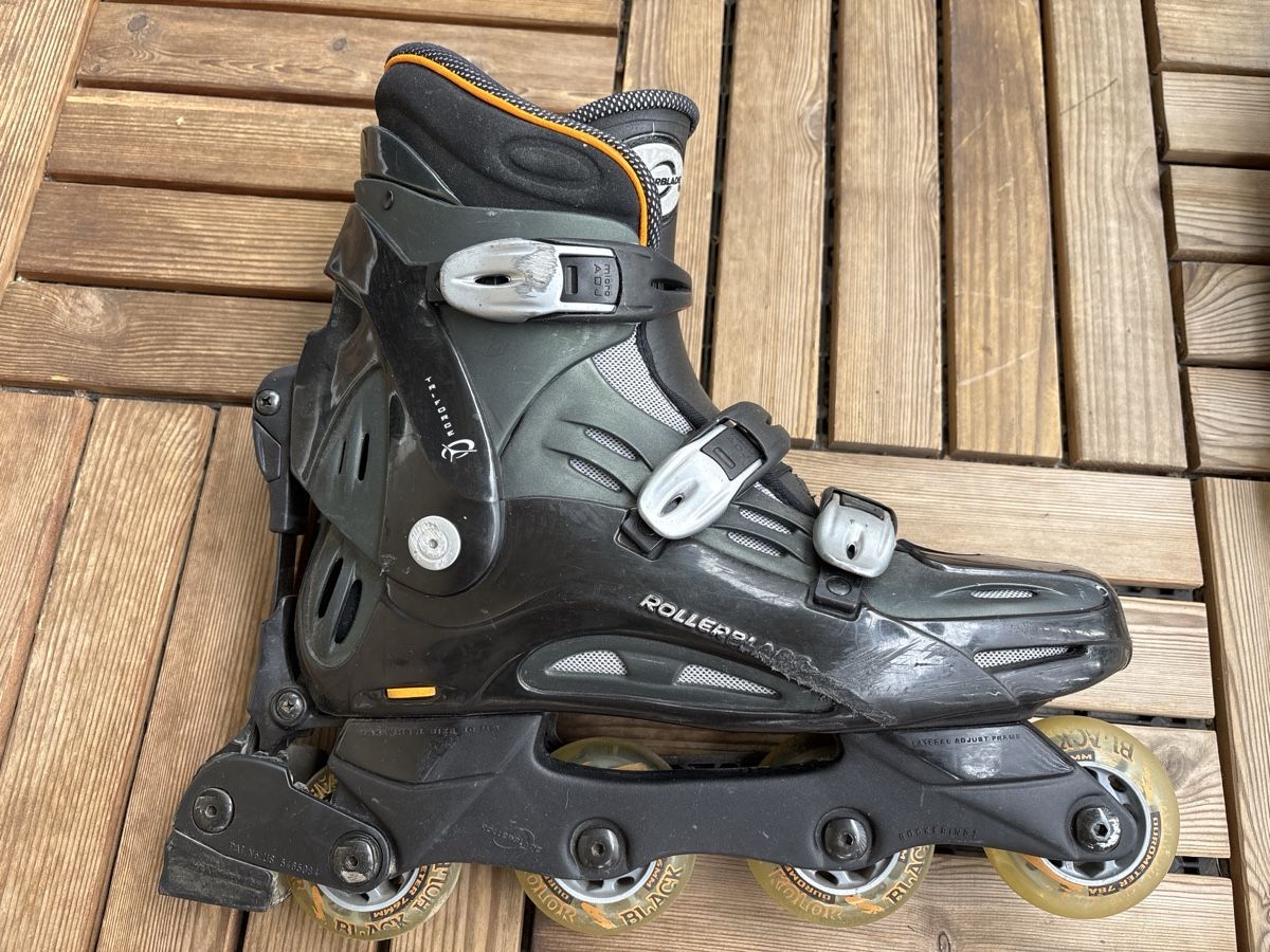 Pattini in linea & Pattini a rotelle: Inlineskates Original Rollerblads Gr. 44.5 – Usato da Zürich venduto da sugugus 2
