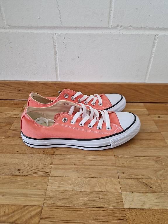 Converse Scarpe da donna: Converse All Star Gr. 37.5 / Chucks / Sneaker – Usato da Rütihof venduto da Flecksperformance 2