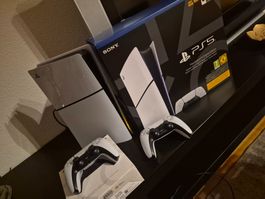 Sony Playstation 5 Digital Edition + 2 Controller, top!