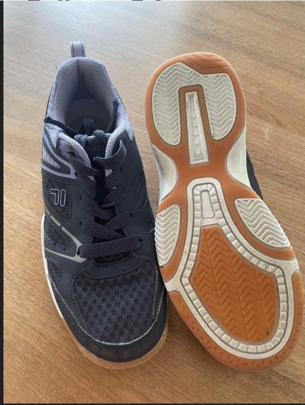 Scarpe per ragazzi: Fila Kinder Hallenschuhe Gr. 34 – Usato da Sarmenstorf venduto da Contendra 1