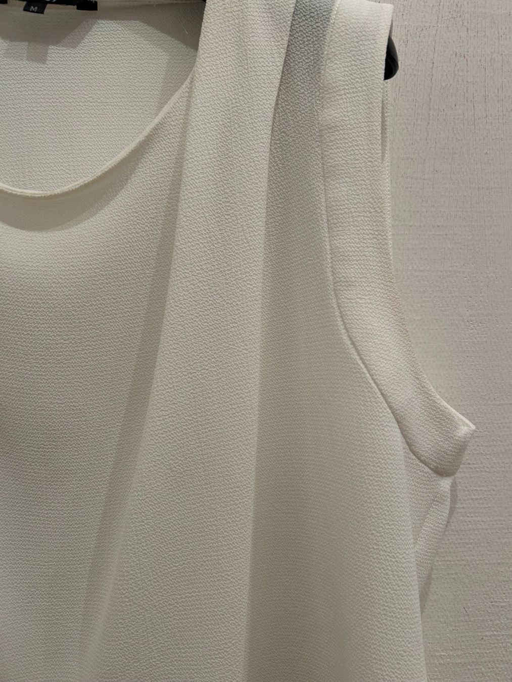Top: Elégant top blanc coupe ample, T/M – Nuovo (secondo la descrizione) da nyon venduto da Lbabi 5