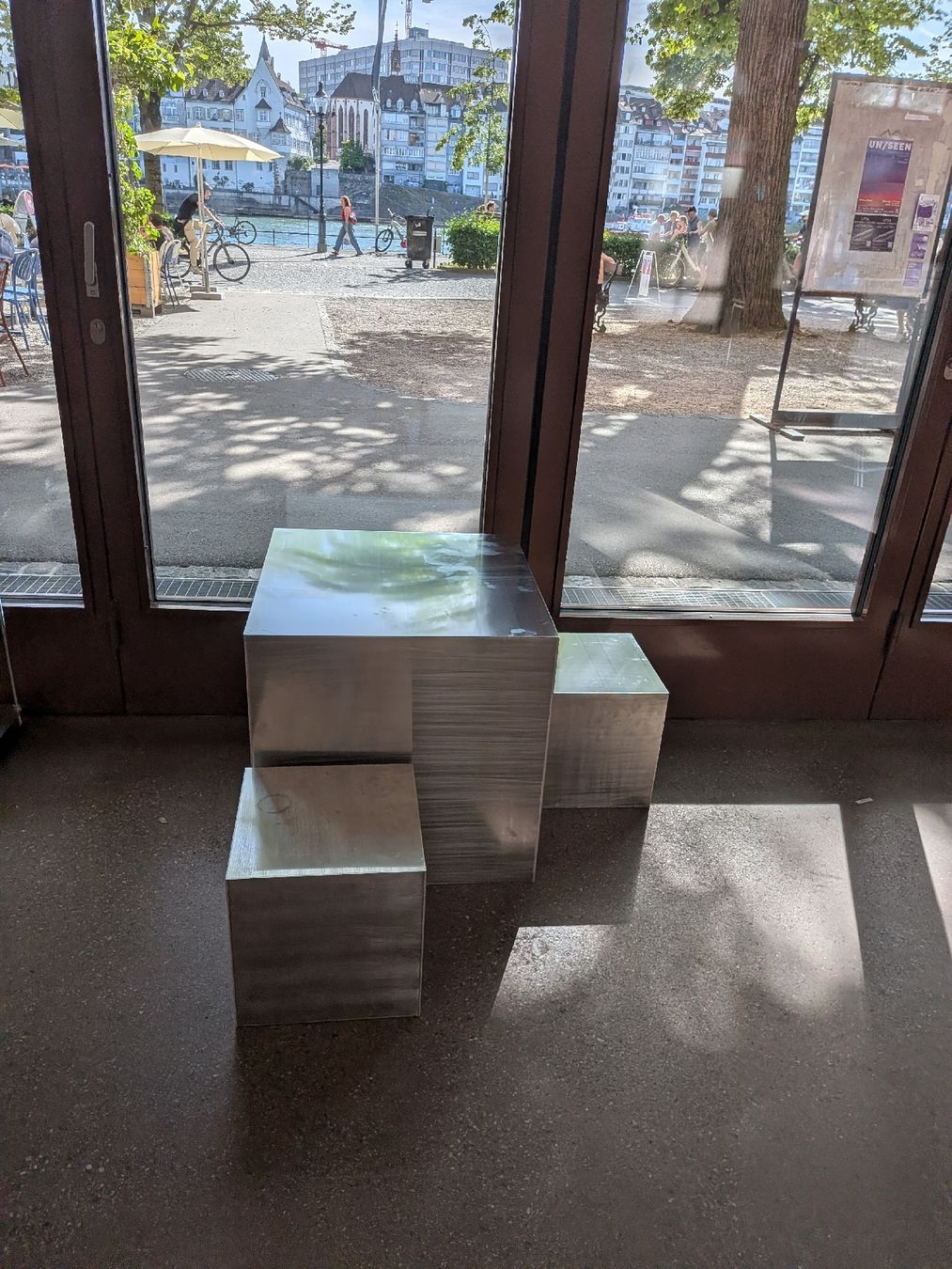 Tables: grosse Aluminium brutalistischer Tisch  – Neuf (Voir description) à basel par sta.bile 1