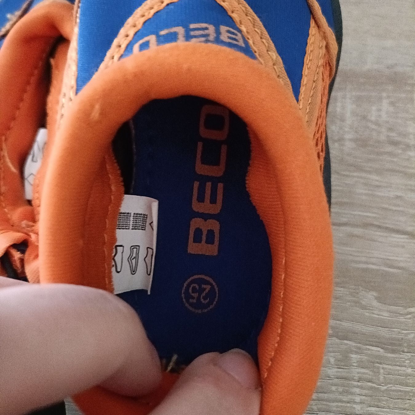 Beco Schuhe für Jungen: Beco Badeschuhe, Gr. 25, Top Zustand – Neu (gemäss Beschreibung) aus Näfels von CH.Kchlineknopf 2