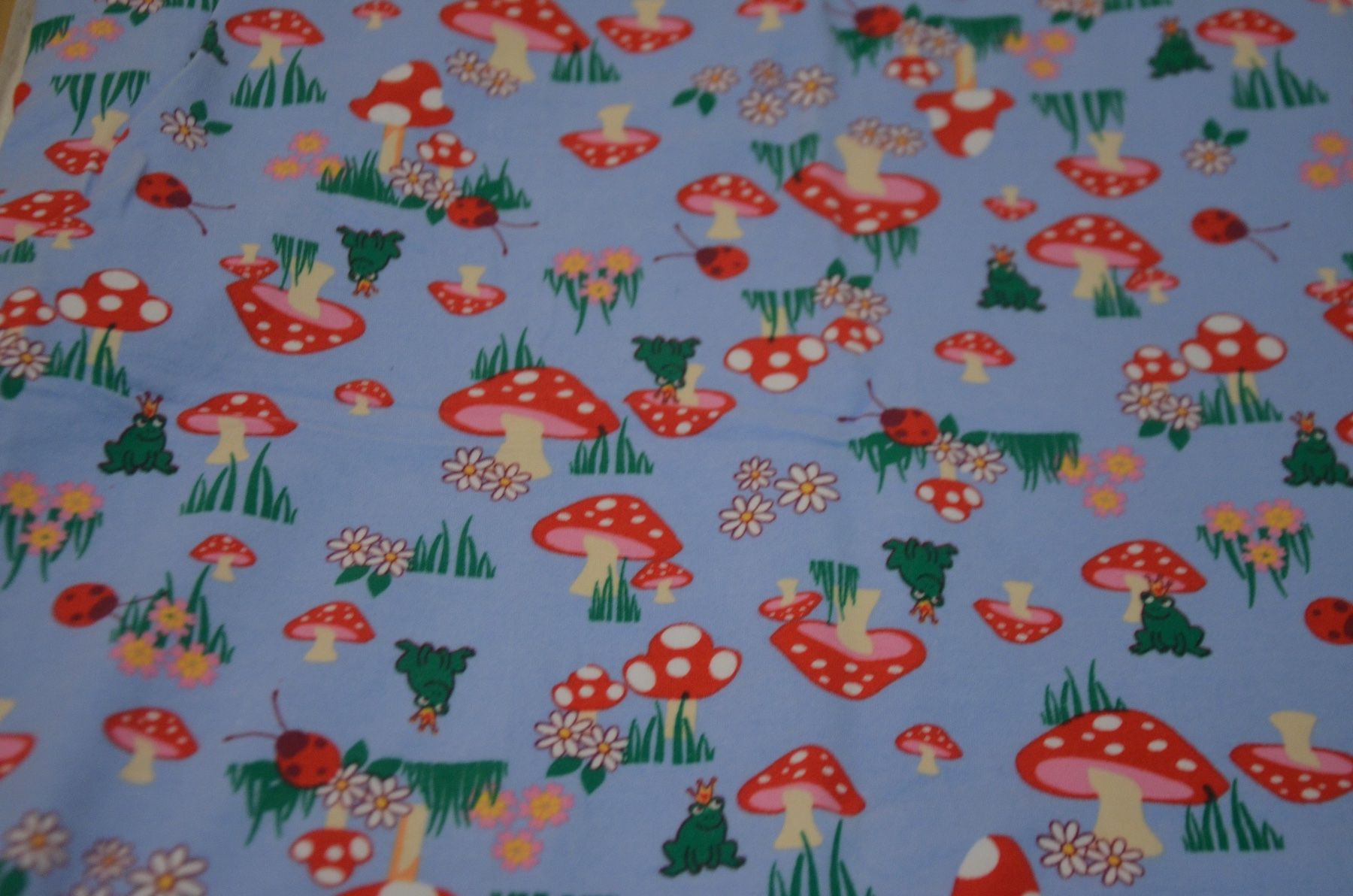 Stoffe: STOFF RESTE  JERSEY - CM 80X80 – Neu und originalverpackt aus Chiasso von Dolly015