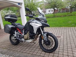 Ducati Multistrada V4S