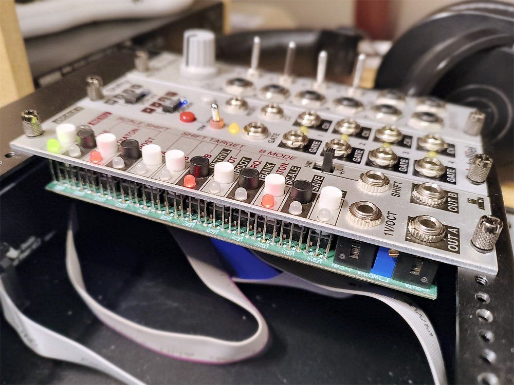 Strumenti musicali: Intellijel µScale II Eurorack Quantizer – Usato da Knonau venduto da der_Alexan 1