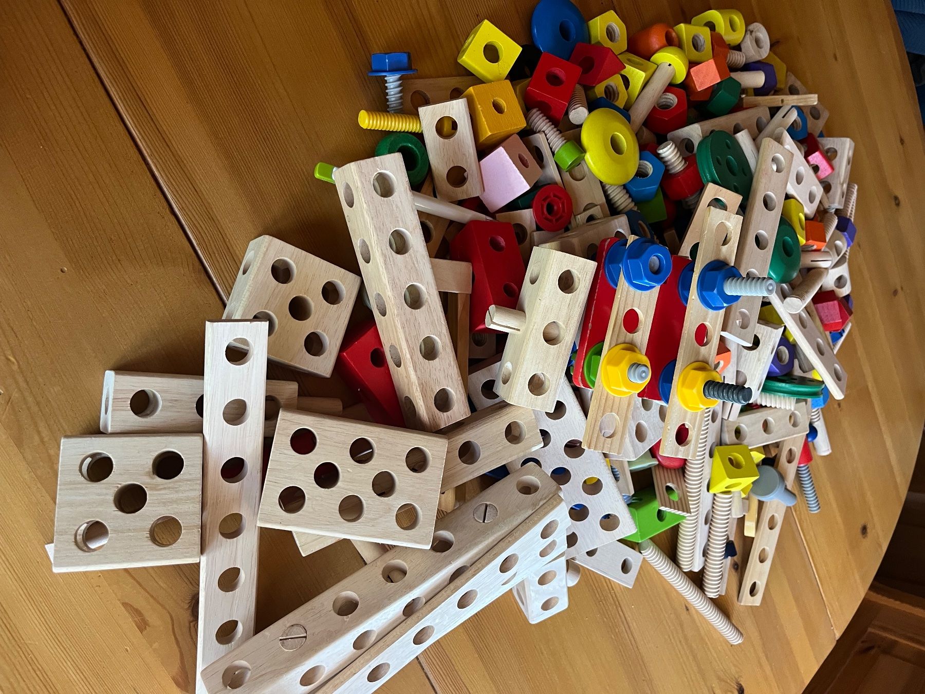 Giocattoli: grosses Holzspielset – Usato da Bigenthal venduto da alpsommer25