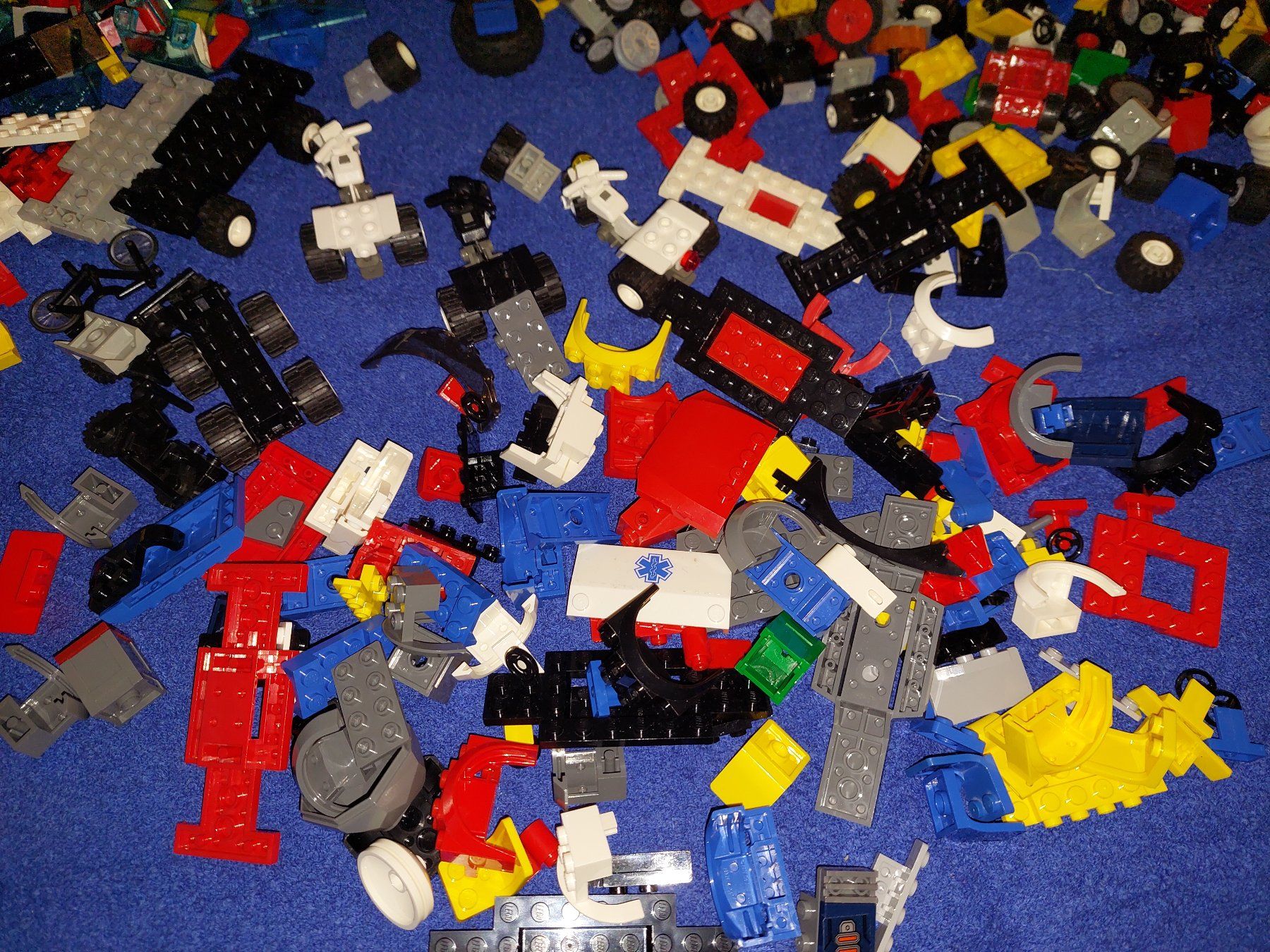 Lego Kit di costruzioni: Lego ein Sack voller Autoteile – Usato da Altenrhein venduto da schalumpfi 2