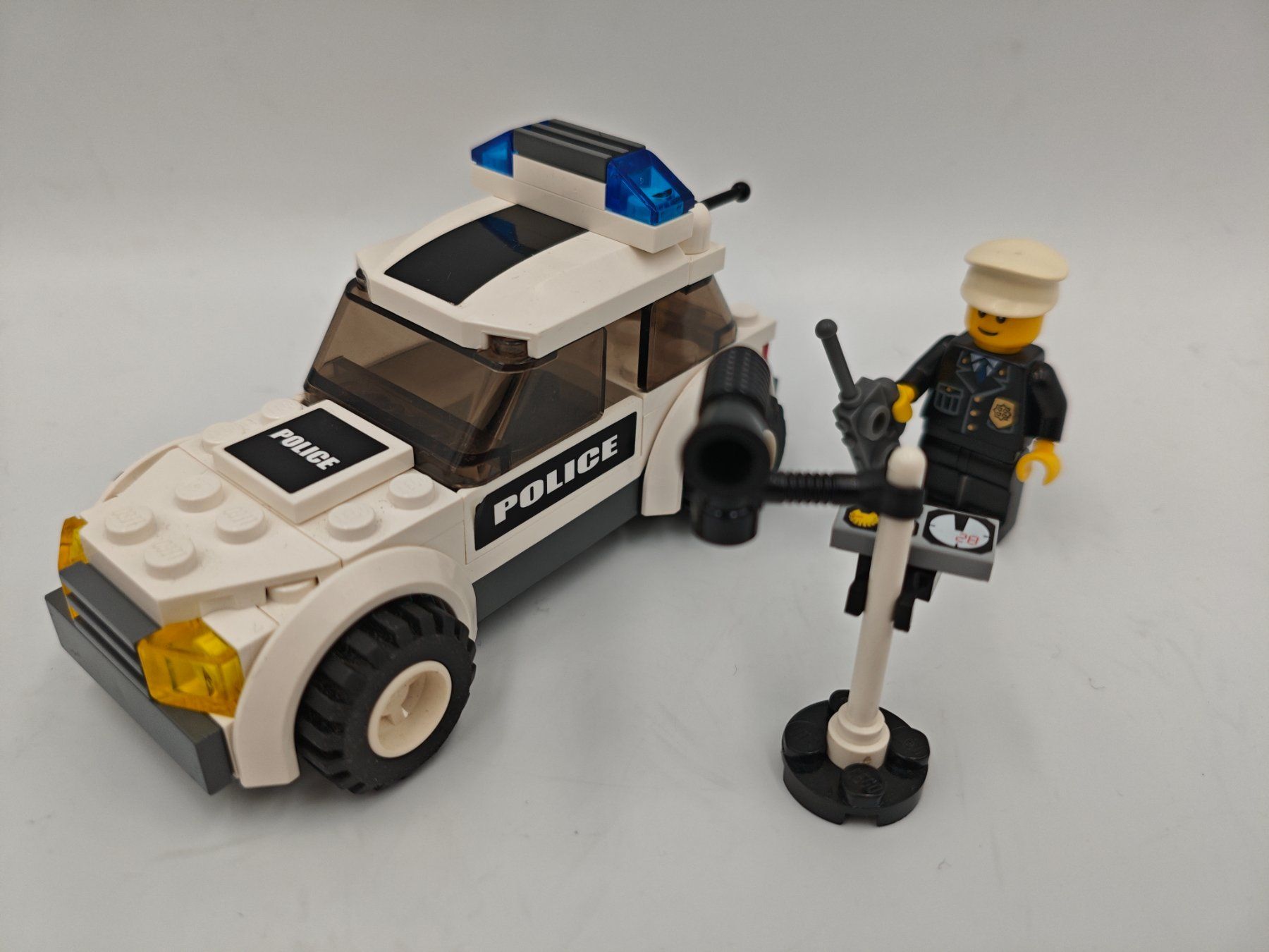 Lego Spielzeuge: 7236 Police Car – Gebraucht aus Bremgarten AG von redstar69