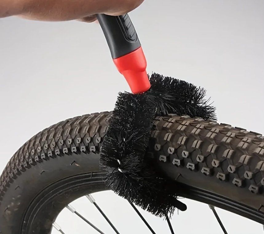 Altro per la casa: Fahrrad Reinigungsbürste – Nuovo e nell'imballaggio originale da Dintikon venduto da Vexi